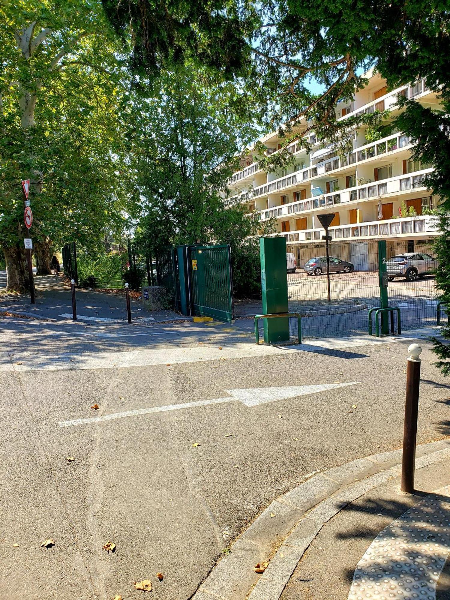 Suite From 1 To 6 - Bathtubs In Rooms - Air Conditioned Residential Appartement - Self-Arrival - Wifi - Netflix Disney - Kitchen - Laundry - Parking Avignon Exteriör bild