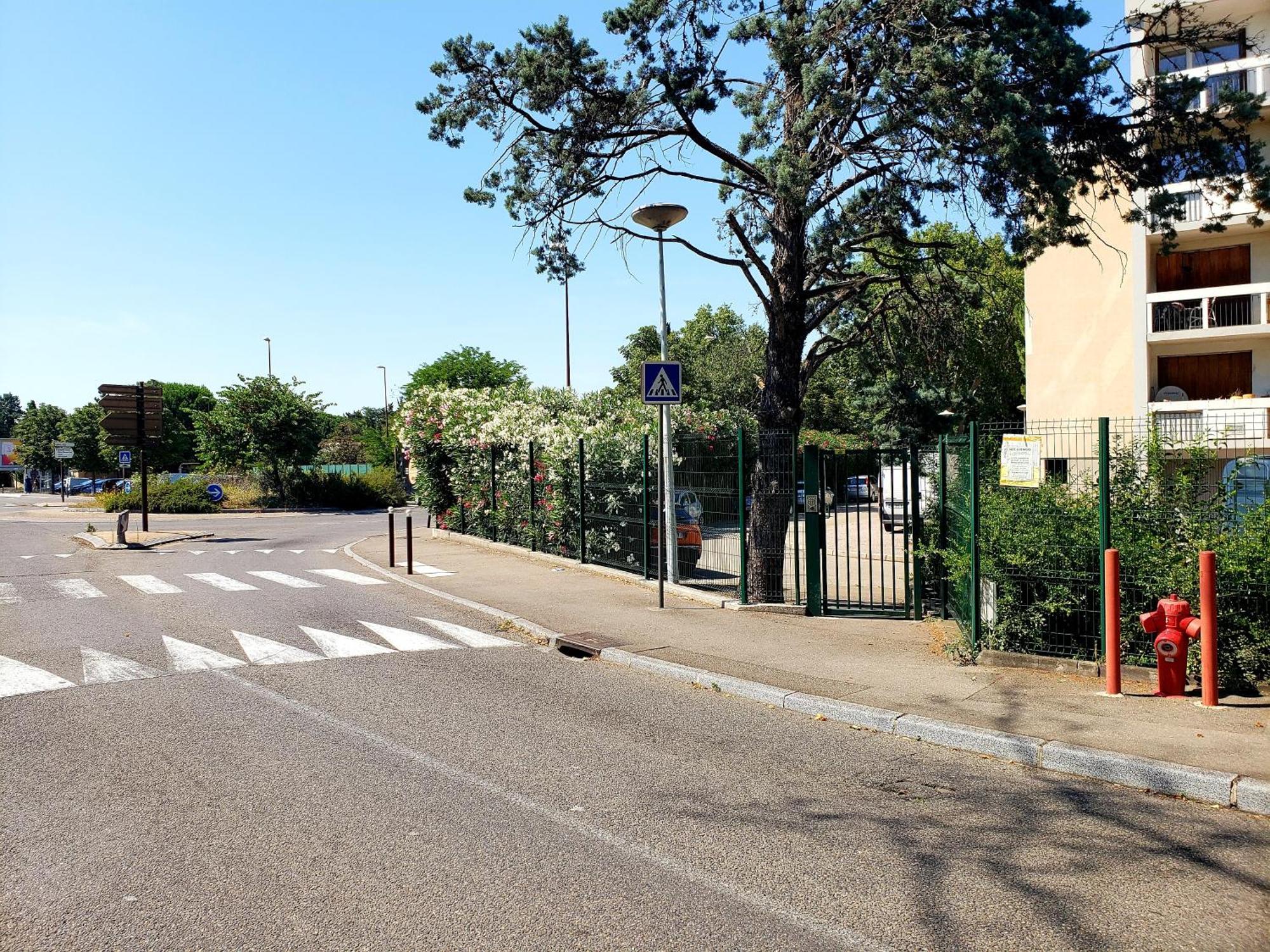 Suite From 1 To 6 - Bathtubs In Rooms - Air Conditioned Residential Appartement - Self-Arrival - Wifi - Netflix Disney - Kitchen - Laundry - Parking Avignon Exteriör bild