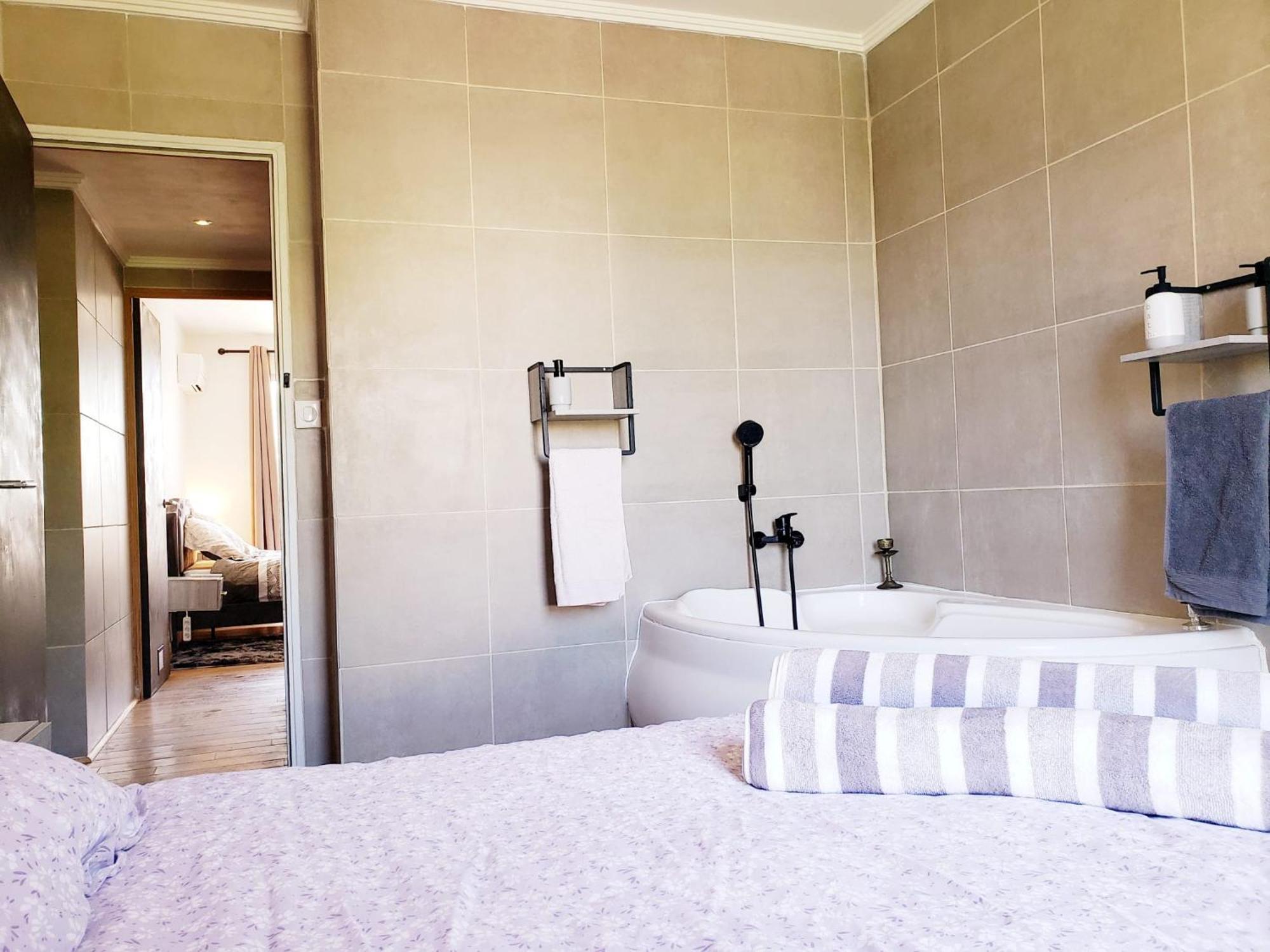 Suite From 1 To 6 - Bathtubs In Rooms - Air Conditioned Residential Appartement - Self-Arrival - Wifi - Netflix Disney - Kitchen - Laundry - Parking Avignon Exteriör bild