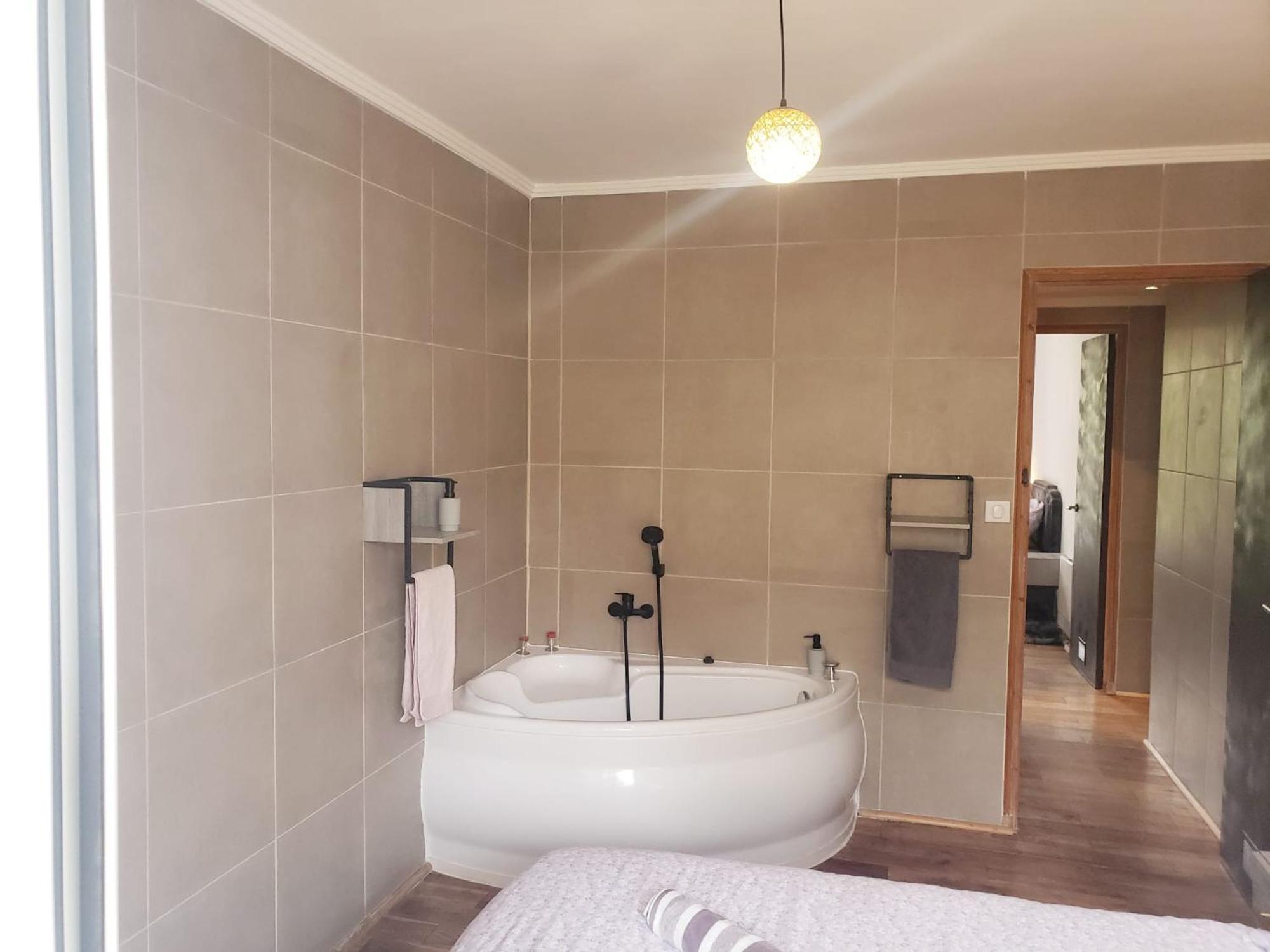 Suite From 1 To 6 - Bathtubs In Rooms - Air Conditioned Residential Appartement - Self-Arrival - Wifi - Netflix Disney - Kitchen - Laundry - Parking Avignon Exteriör bild