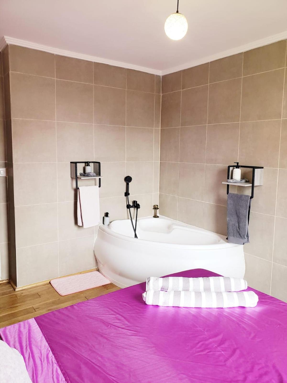 Suite From 1 To 6 - Bathtubs In Rooms - Air Conditioned Residential Appartement - Self-Arrival - Wifi - Netflix Disney - Kitchen - Laundry - Parking Avignon Exteriör bild